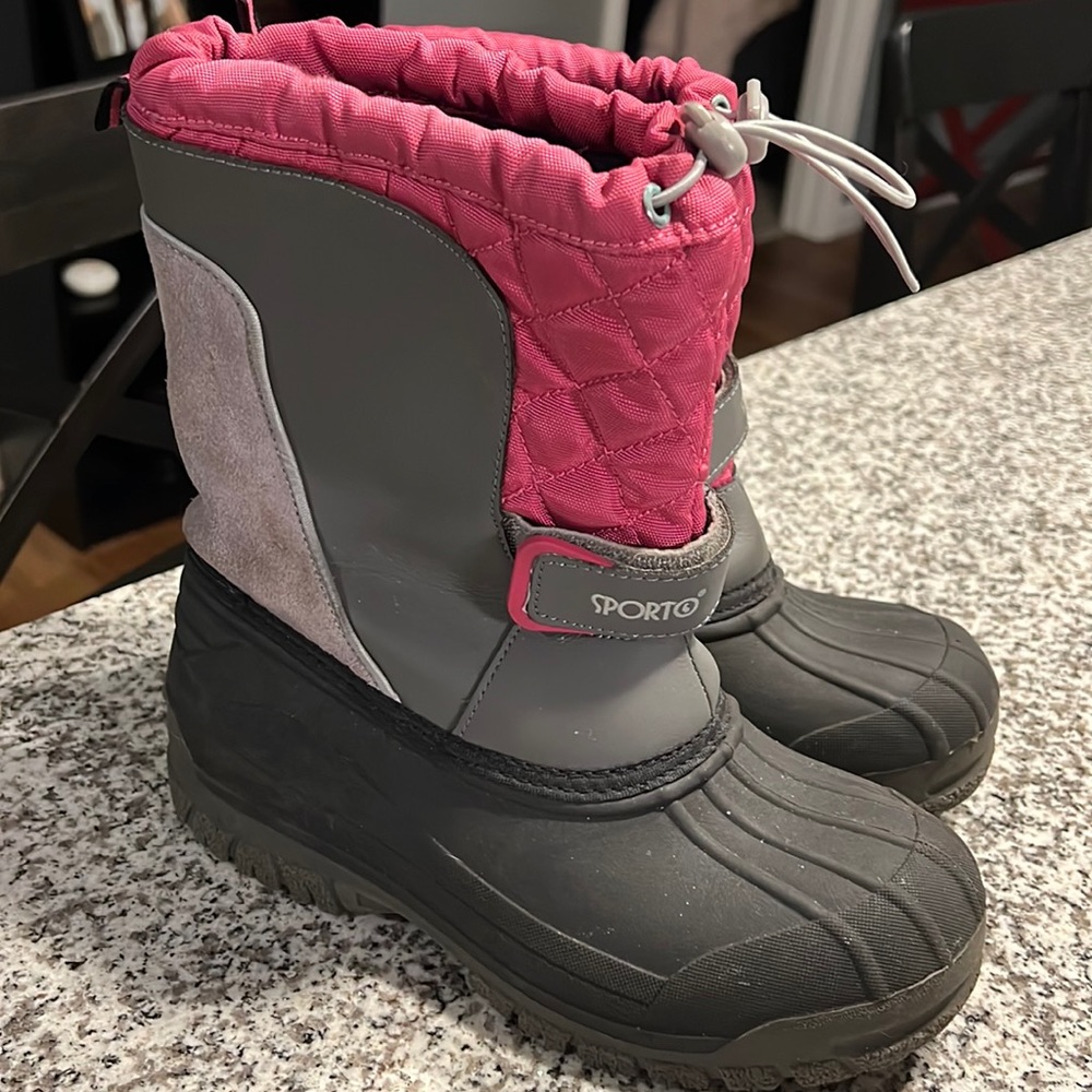 Sporto Winter Boots sz 4  EUC
